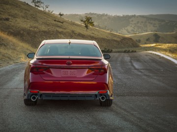 Toyota Camry i Avalon w wersji TRD